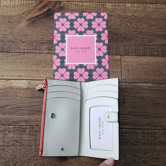 NWT Kate Spade Spencer bifold wallet orange red - Picture 4 of 5